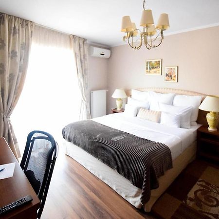 קלוז'-נאפוקה Cabrio Apart Hotel מראה חיצוני תמונה