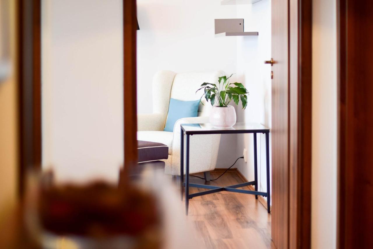 קלוז'-נאפוקה Cabrio Apart Hotel מראה חיצוני תמונה