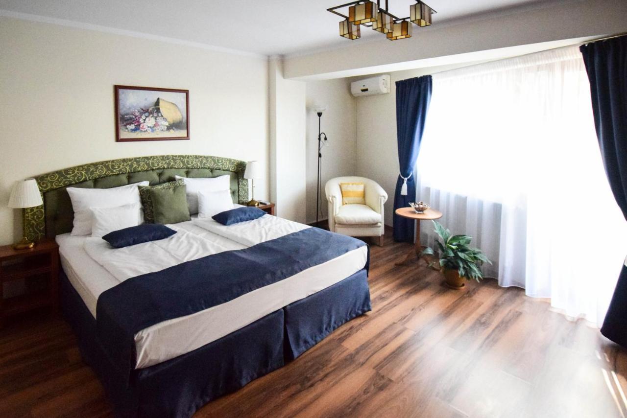 קלוז'-נאפוקה Cabrio Apart Hotel מראה חיצוני תמונה