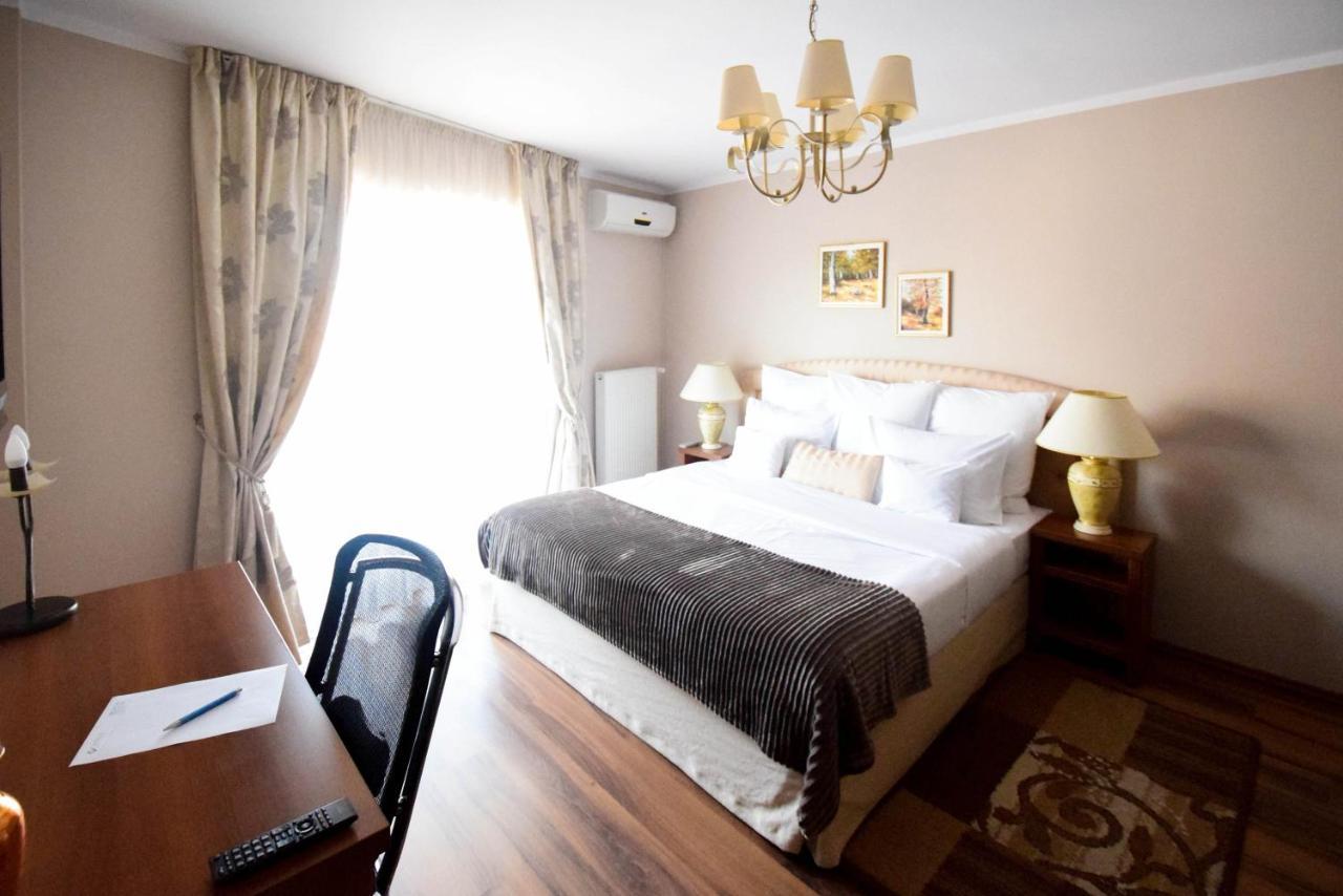 קלוז'-נאפוקה Cabrio Apart Hotel מראה חיצוני תמונה